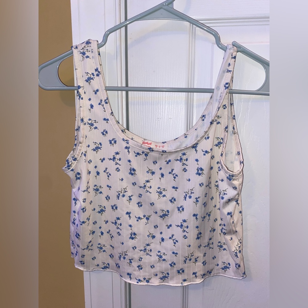 Romwe Cropped Flower Tank